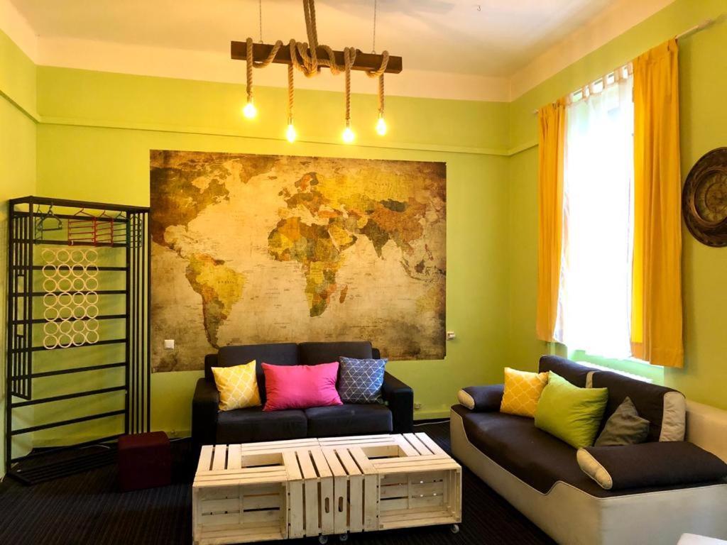 Spacious Tuzlaks Apartments Sarajevo Ferhadija Eksteriør bilde