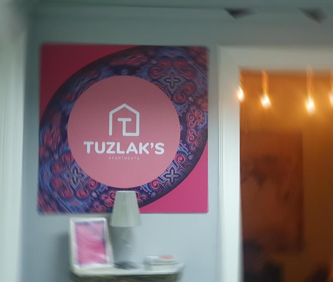 Spacious Tuzlaks Apartments Sarajevo Ferhadija Eksteriør bilde